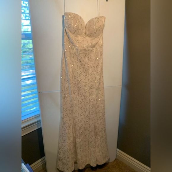 Bailey Blue Strapless Cream Gold Sequin Mermaid Maxi Dress. XL. Wedding. Prom. - Picture 12 of 12